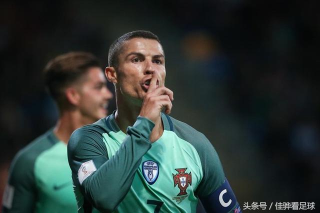 瑞士队教练压力巨大！，莱万多夫斯基遭遇三持续失利上演精彩一战的简单介绍